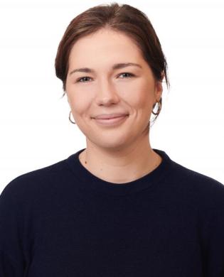 Alice Jones, BSc - ESG Analyst